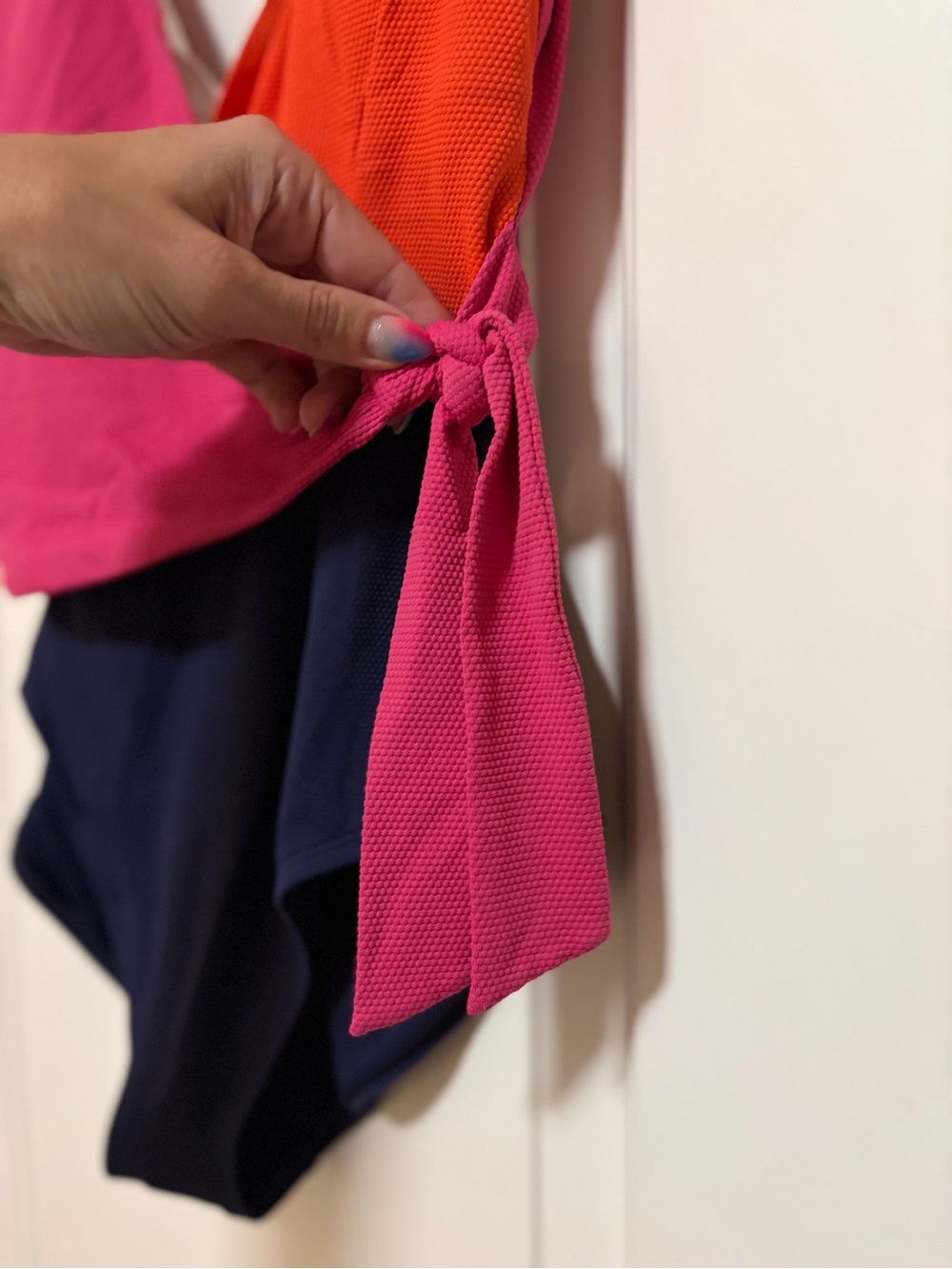 🌴☀️🌊Tommy Bahama Color block One-Piece Swimsuit Wrap Side Tie☀️🌴🌸 - Picture 4 of 12